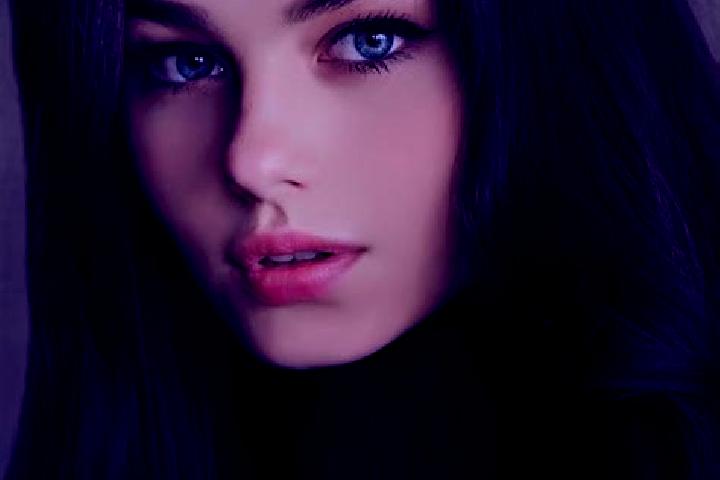Penelope, 34, a brunette amber-eyed slavic companion based in Cesiomaggiore. Offering Travel Companion, Overnight, A-Level, GFE, BDSM. Available for incall a...