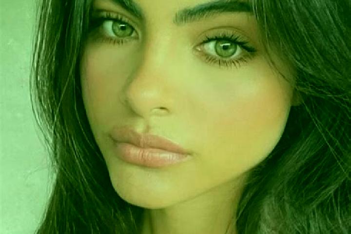 Penelope, 34, a chestnut green-eyed indian companion based in Plainland. Offering Overnight, BDSM, A-Level, OWO. Available for incall and outcall, day and ev...
