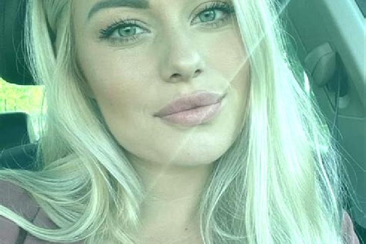 Penelope, 35, a blonde hazel-eyed european companion based in Soyaux. Offering A-Level, OWO, Dinner Date, Travel Companion. Available for incall and outcall,...