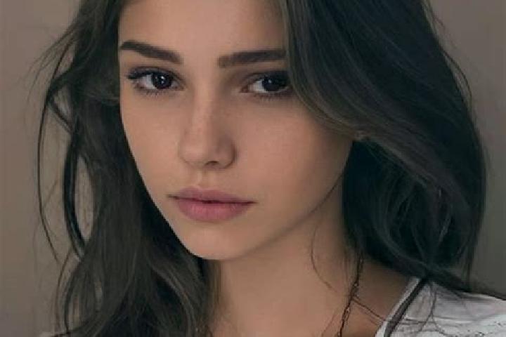 Penelope, 35, a chestnut brown-eyed slavic companion based in Komtikas. Offering Domination, OWO, Prostate Massage, Travel Companion. Available for incall an...
