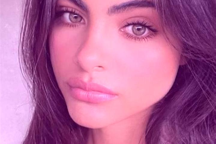 Penelope, 35, a chestnut green-eyed indian companion based in Kachanove. Offering Roleplay, Massage, CIM, Couples. Available for incall and outcall, day and ...