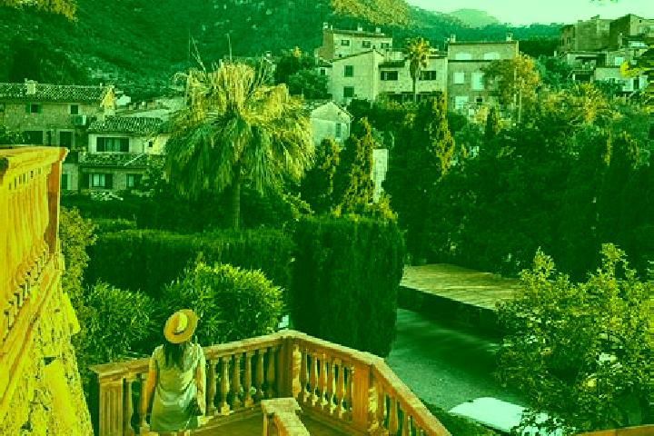 Penelope, 35 — Escort in Deia, Spain