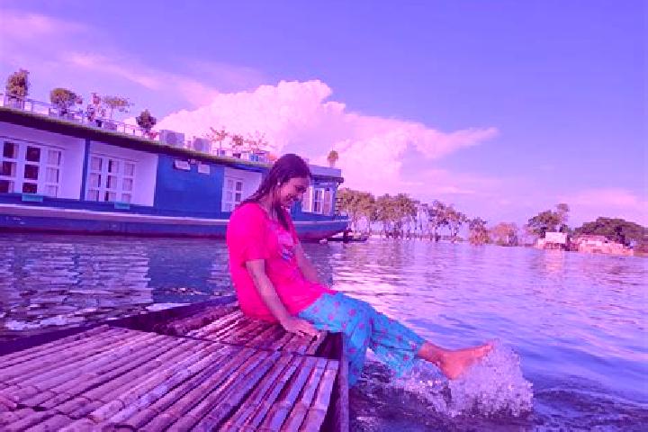 Penelope, 36 — Escort in Sunamganj, Bangladesh