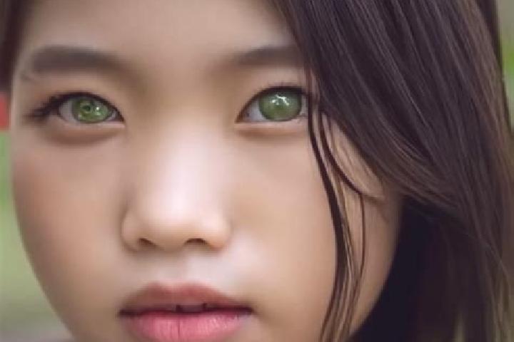 Penelope, 38, a black green-eyed asian companion based in Tu Ky. Offering Duos, Party Girl, OWO. Available for incall and outcall, overnight bookings available.