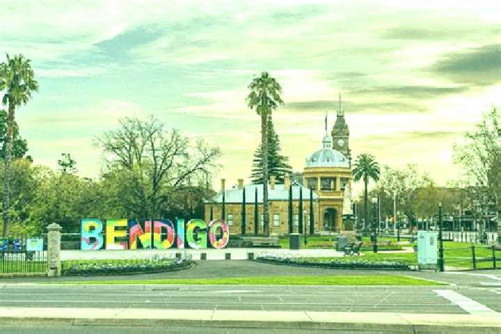 Penelope, 38, a red brown-eyed ebony companion based in Bendigo city centre. Offering Travel Companion, Domination, 69, Erotic Massage, A-Level. Available fo...
