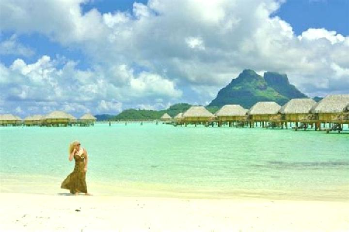 Penelope, 38 — Escort in Otepa, French Polynesia