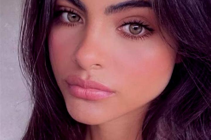 Penelope, 39, a brunette brown-eyed indian companion based in Intepe. Offering Deep French Kissing, Tantra, Roleplay, Domination. Available for incall and ou...