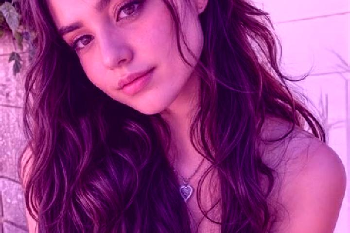 Penelope, 39, a brunette hazel-eyed european companion based in Penta-di-Casinca. Offering Tantra, Prostate Massage, 69. Available for incall and outcall, da...