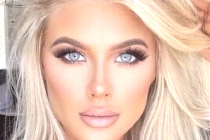 Penelope, 39, a platinum blonde brown-eyed european companion based in Bussero. Offering Dinner Date, Prostate Massage, Party Girl, Roleplay, GFE. Available ...