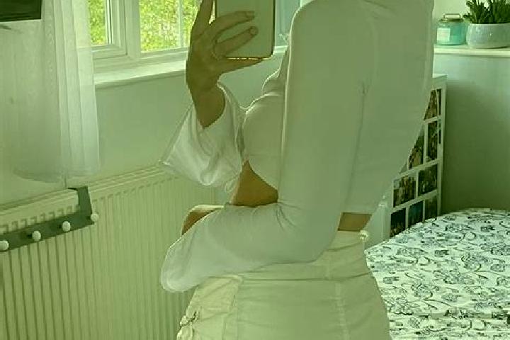 Penelope, 39 — Escort in Bideford, United Kingdom
