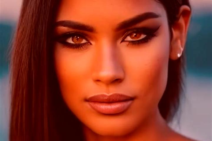 Piper, 20, a black grey-eyed latina companion based in Sik. Offering Couples, Striptease, Duos. Available for incall and outcall, overnight bookings available.