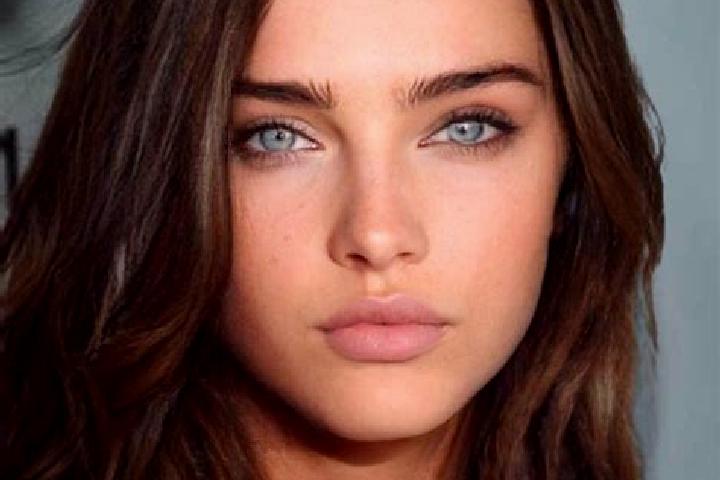 Piper, 20, a chestnut green-eyed caucasian companion based in Sequeros. Offering Erotic Massage, CIM, Duos. Available for incall and outcall, day and evening...