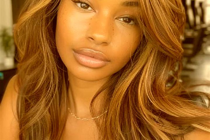 Piper, 20, a dark blonde brown-eyed middle eastern companion based in Al Manadhirah. Offering Erotic Massage, Overnight, Prostate Massage, Girlfriend Experie...