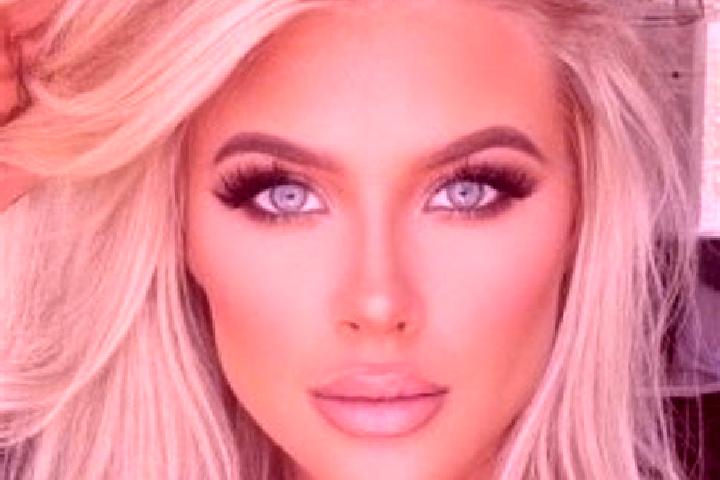 Piper, 20, a platinum blonde hazel-eyed mediterranean companion based in Gleichamberg. Offering BDSM, Erotic Massage, Striptease, Girlfriend Experience, CIM....