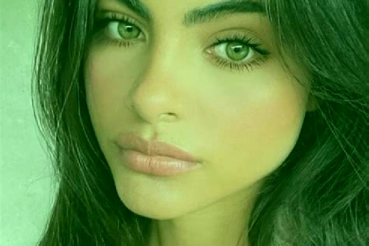 Piper, 20, a red green-eyed indian companion based in Kirov. Offering Tantra, Prostate Massage, Party Girl. Available for incall and outcall, day and evening...