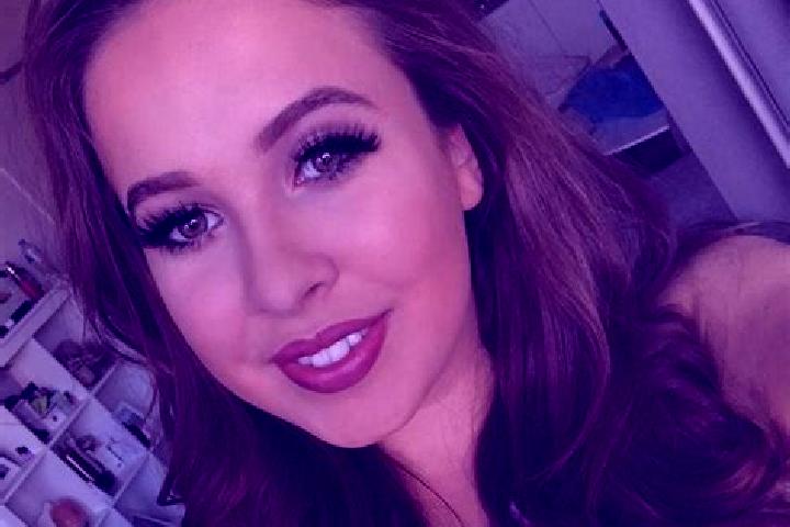Piper, 21, a brunette brown-eyed latina companion based in Deutsch Jahrndorf. Offering Girlfriend Experience, Fetish, Erotic Massage, Roleplay. Available for...