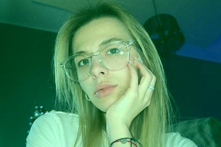 Piper, 21 — Escort in Studenka, Czech Republic