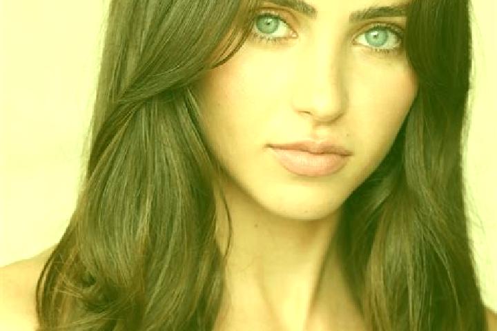 Piper, 22, a brunette brown-eyed latina companion based in Jovim. Offering CIM, Dinner Date, Domination, Overnight. Available for incall and outcall, day and...