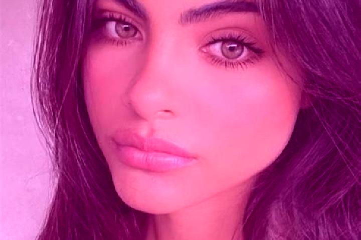 Piper, 22, a brunette dark-eyed indian companion based in Revellinos. Offering Travel Companion, Tantra, CIM. Available for incall and outcall, day and eveni...