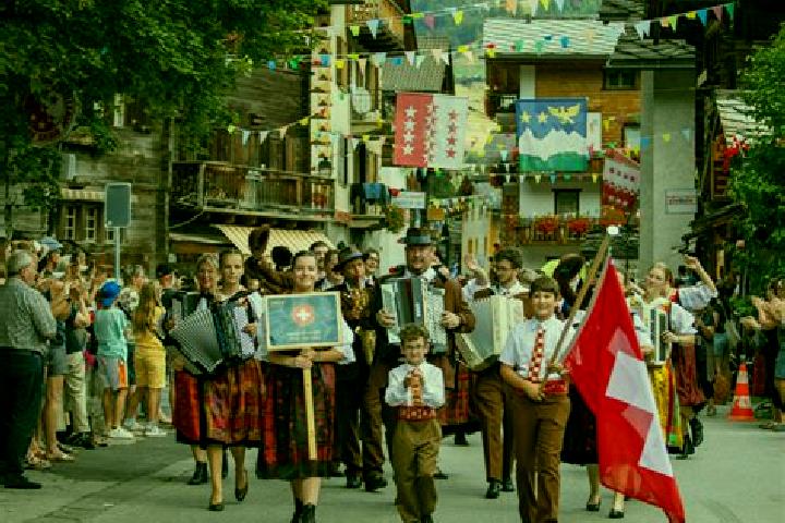 Piper, 22 — Escort in Gampel, Switzerland
