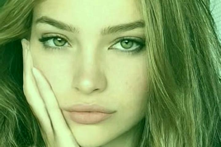 Piper, 23, a blonde brown-eyed ebony companion based in Huettenberg. Offering GFE, Party Girl, Striptease, Girlfriend Experience. Available for incall and ou...