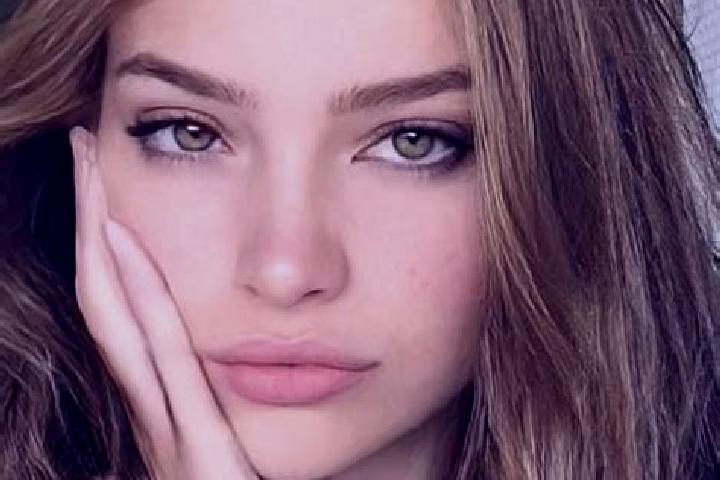 Piper, 23, a chestnut hazel-eyed caucasian companion based in Valfabbrica. Offering Party Girl, Tantra, GFE, Prostate Massage. Available for incall and outca...
