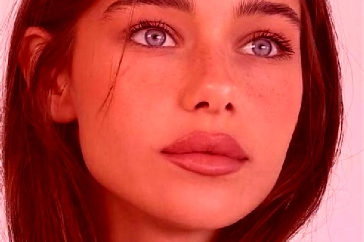 Piper, 24, a brunette brown-eyed caucasian companion based in Tocha. Offering Erotic Massage, Domination, Striptease. Available for incall and outcall, day a...