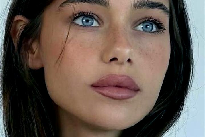 Piper, 24, a brunette brown-eyed european companion based in Xocotitla. Offering Duos, A-Level, Dinner Date, Travel Companion, Roleplay. Available for incall...