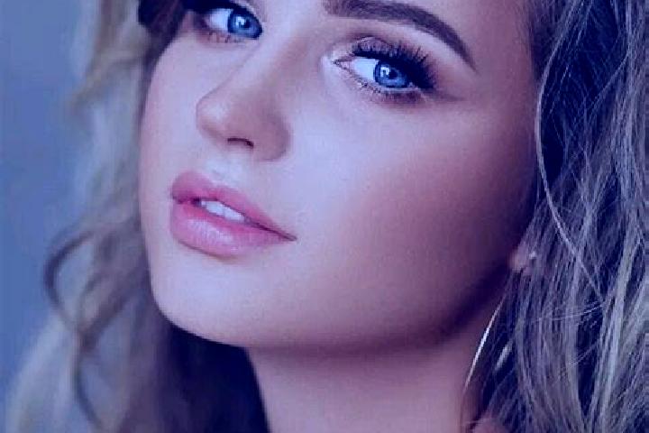 Piper, 24, a dark blonde blue-eyed indian companion based in Koshove. Offering Party Girl, Dinner Date, Overnight, Massage. Available for incall and outcall,...