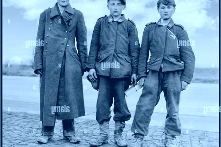Piper, 24 — Escort in Hilter, Germany