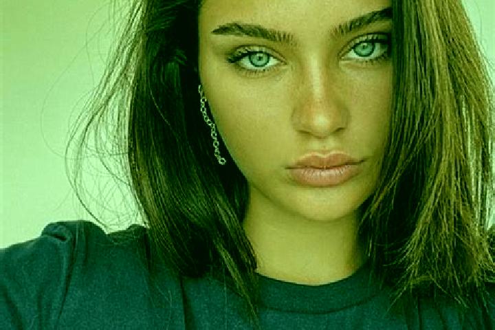 Piper, 25, a brunette blue-eyed mixed companion based in Makhjan. Offering CIM, GFE, Party Girl, Massage, A-Level. Available for incall and outcall, overnigh...