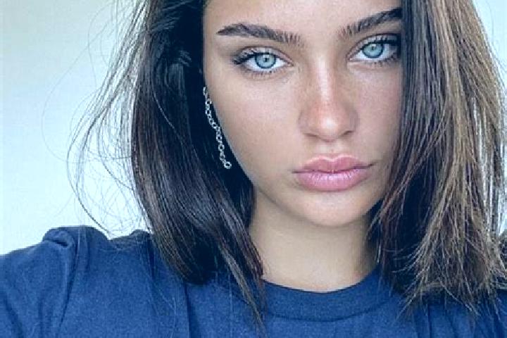 Piper, 25, a brunette dark-eyed european companion based in Lapinig. Offering Duos, A-Level, Prostate Massage. Available for incall and outcall, overnight bo...
