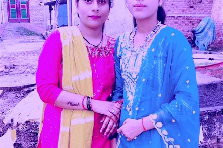 Piper, 25 — Escort in Etah, India