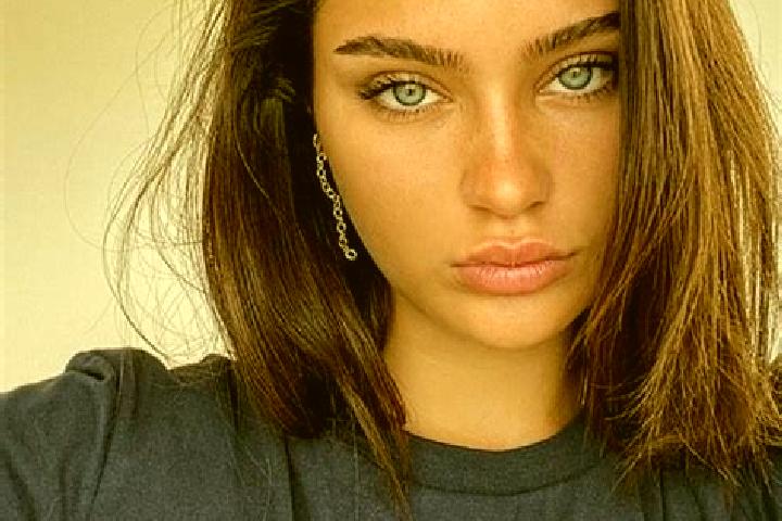Piper, 26, a brunette dark-eyed slavic companion based in Longshui. Offering Domination, Fetish, Overnight. Available for incall and outcall, day and evening...