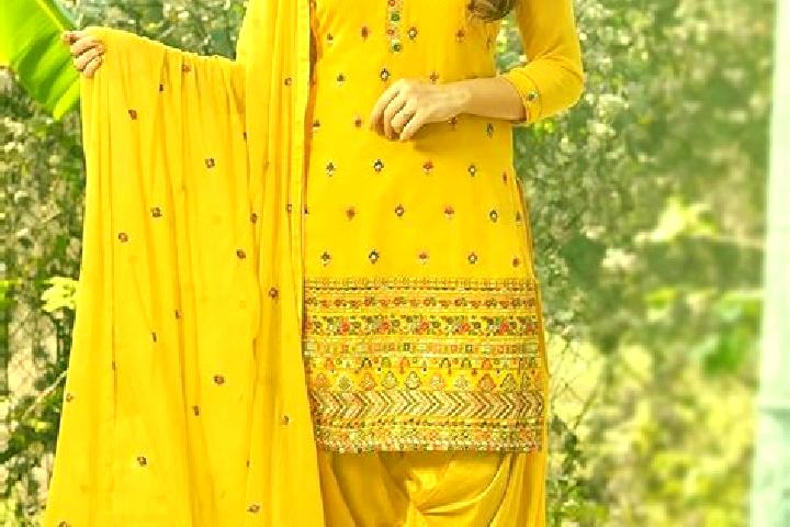 Piper, 26 — Escort in Patiali, India