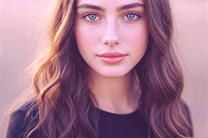 Piper, 27, a chestnut grey-eyed mediterranean companion based in Telford. Offering Party Girl, GFE. Available for incall and outcall, overnight bookings avai...