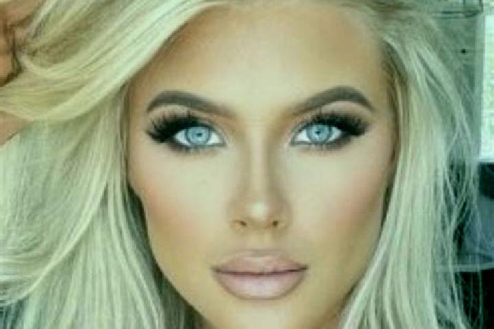 Piper, 27, a platinum blonde amber-eyed european companion based in Wenjiapo. Offering Striptease, Duos, Dinner Date. Available for incall and outcall, overn...