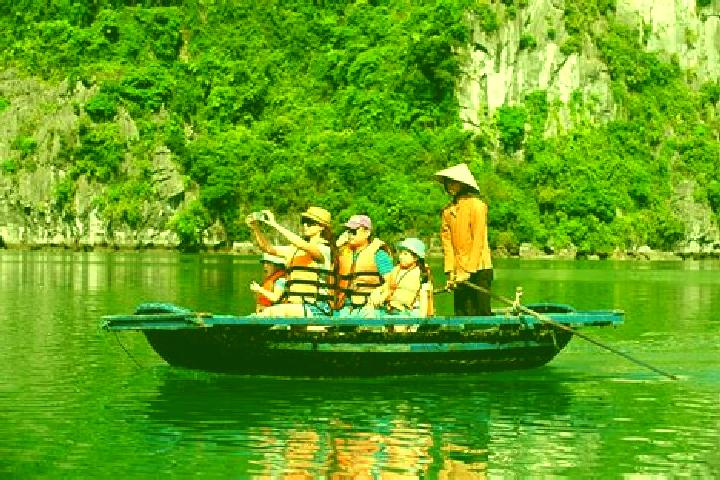 Piper, 27 — Escort in Quy Hop, Vietnam