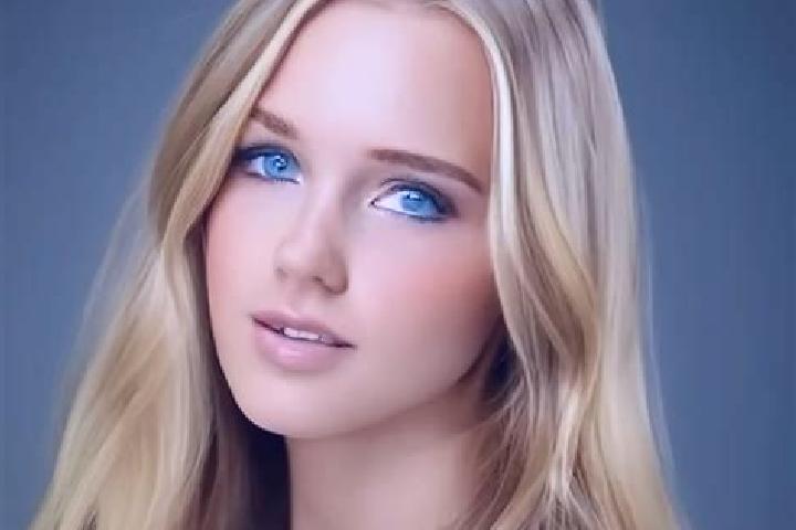 Piper, 28, a blonde grey-eyed middle eastern companion based in Toukountouna. Offering Deep French Kissing, Couples, Overnight, Girlfriend Experience. Availa...