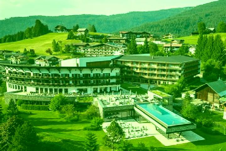 Piper, 28 — Escort in Hirschegg, Austria