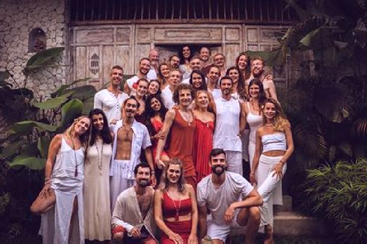 Piper, 29, a auburn brown-eyed caribbean companion based in Karaoglanli. Offering Dinner Date, CIM, Deep French Kissing, Girlfriend Experience, Tantra. Avail...