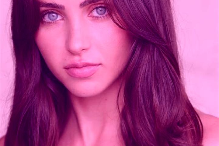 Piper, 29, a brunette brown-eyed middle eastern companion based in Strasslach-Dingharting. Offering Striptease, Roleplay, Massage, CIM. Available for incall ...