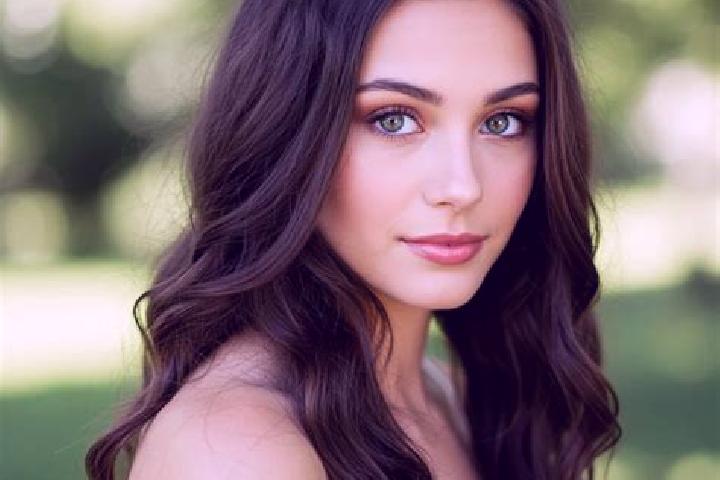 Piper, 29, a brunette hazel-eyed mixed companion based in Sagasa. Offering Couples, Duos, Overnight, Striptease. Available for incall and outcall, day and ev...