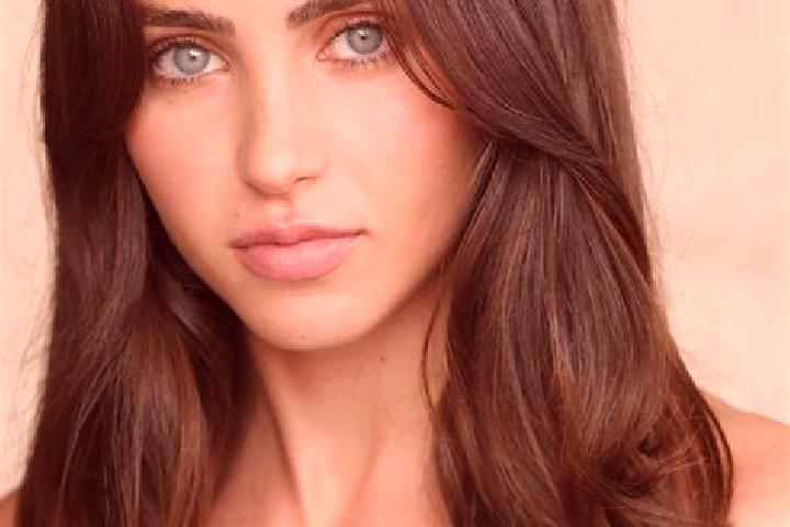 Piper, 29, a red brown-eyed mixed companion based in Summerholm. Offering Tantra, Duos, GFE, Roleplay. Available for incall and outcall, day and evening dates.