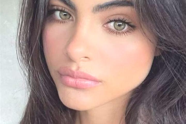 Piper, 30, a brunette dark-eyed indian companion based in Yukhari Dashkasan. Offering A-Level, Fetish, CIM, Travel Companion, Tantra. Available for incall an...