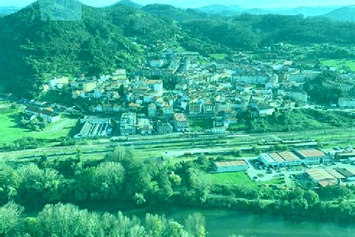 Piper, 30 — Escort in Salas, Spain