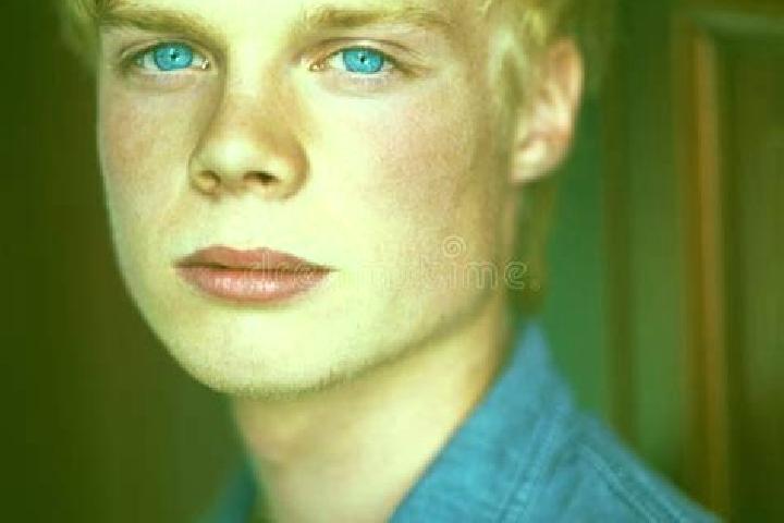 Piper, 31, a blonde blue-eyed middle eastern companion based in Echinos. Offering Fetish, Couples, 69, Striptease. Available for incall and outcall, overnigh...