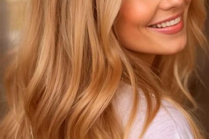 Piper, 32, a blonde hazel-eyed mixed companion based in Aljustrel. Offering Fetish, Overnight, Couples, Dinner Date, GFE. Available for incall and outcall, o...