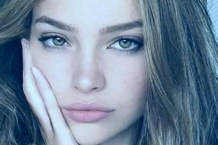Piper, 32, a dark blonde dark-eyed caucasian companion based in Campodimele. Offering BDSM, Fetish, Party Girl. Available for incall and outcall, overnight b...