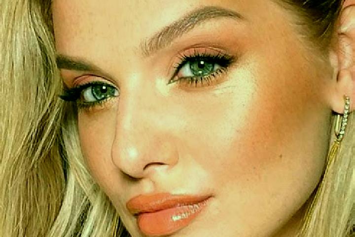 Piper, 32, a dark blonde green-eyed european companion based in Jose Goncalves de Minas. Offering Fetish, OWO. Available for incall and outcall, day and even...